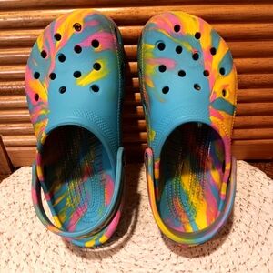 EUC Kids Crocs Classic Teal Marbled Tie Dye Size J3